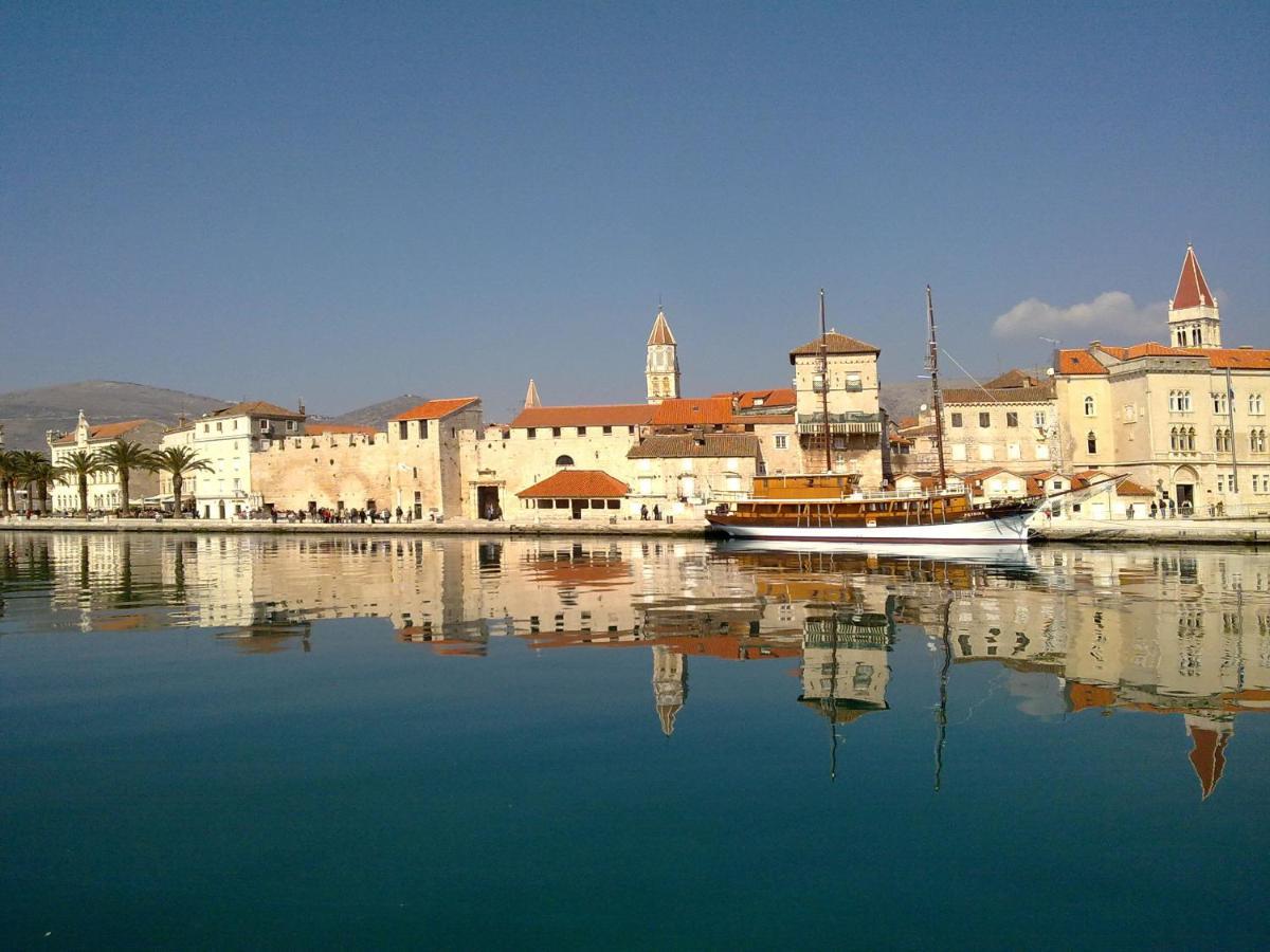Apartment Planikovica Trogir Exterior foto