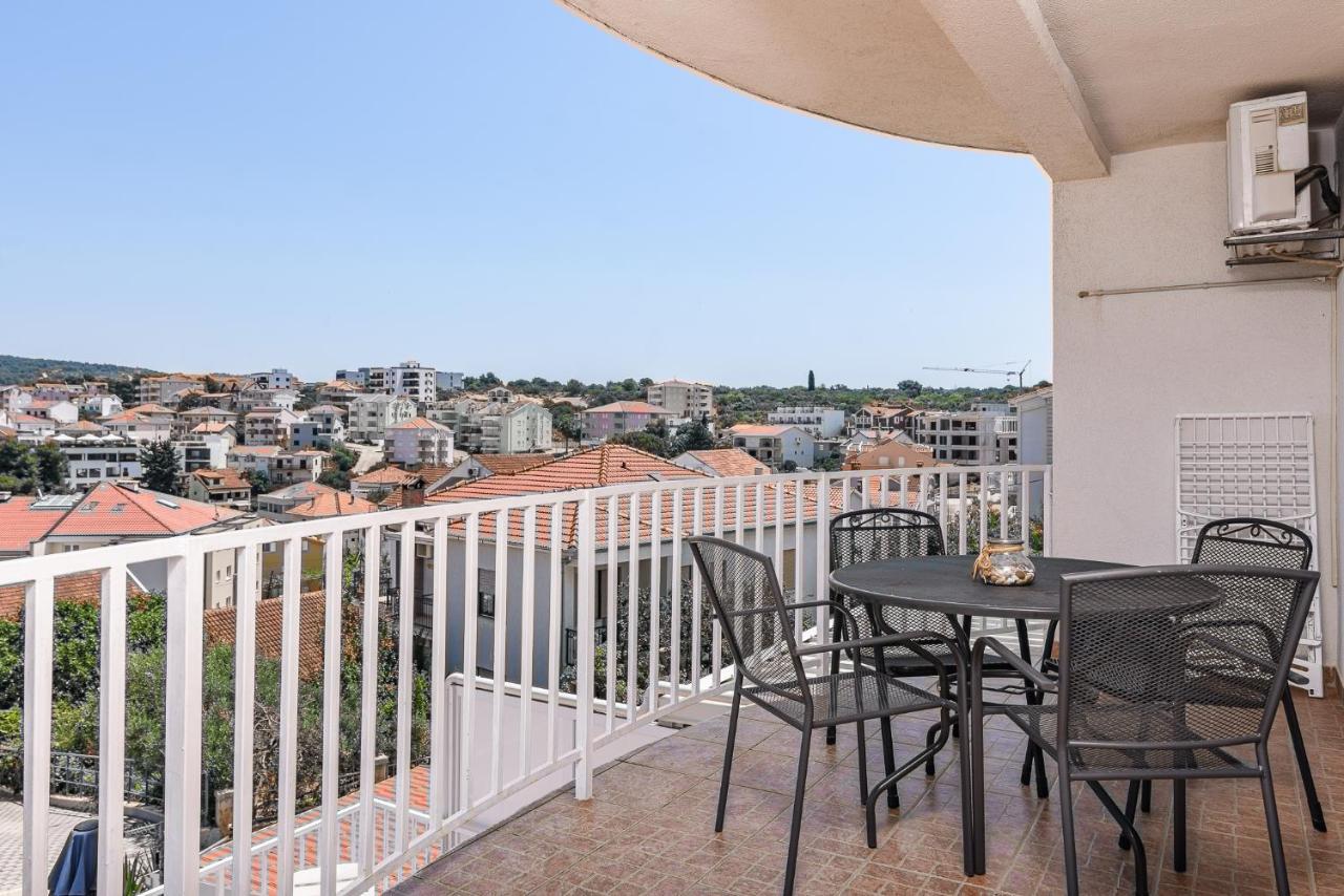 Apartment Planikovica Trogir Exterior foto